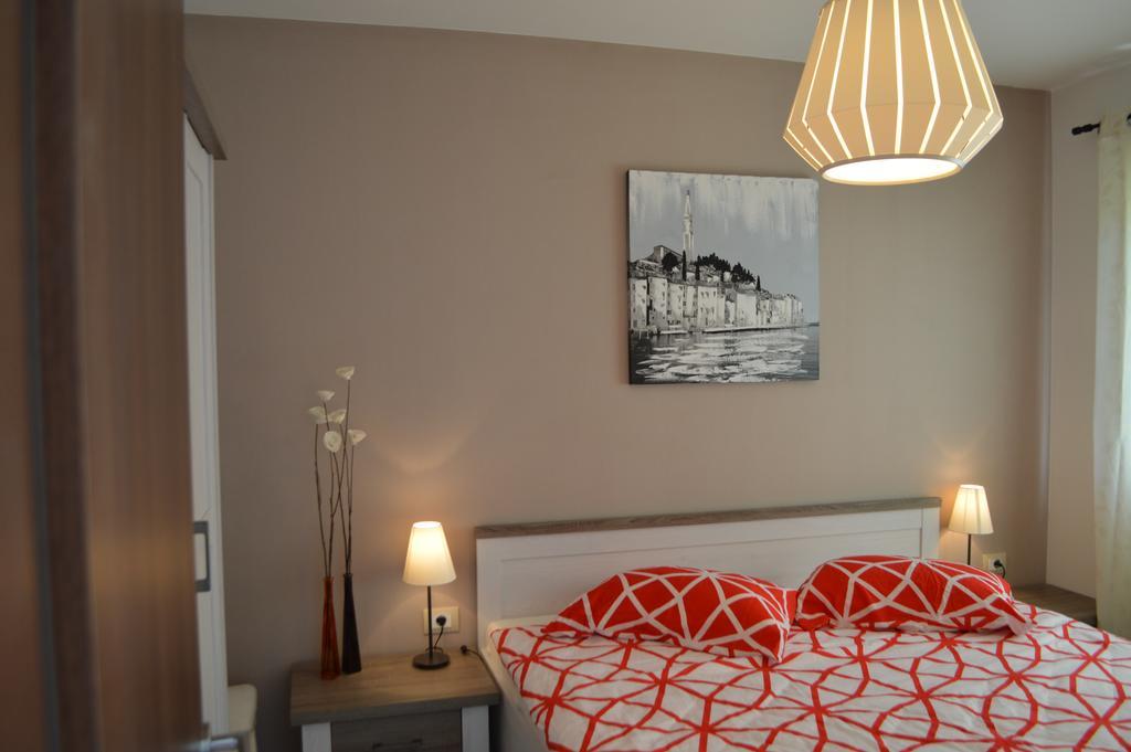 Apartment Bozac โรวีน ภายนอก รูปภาพ