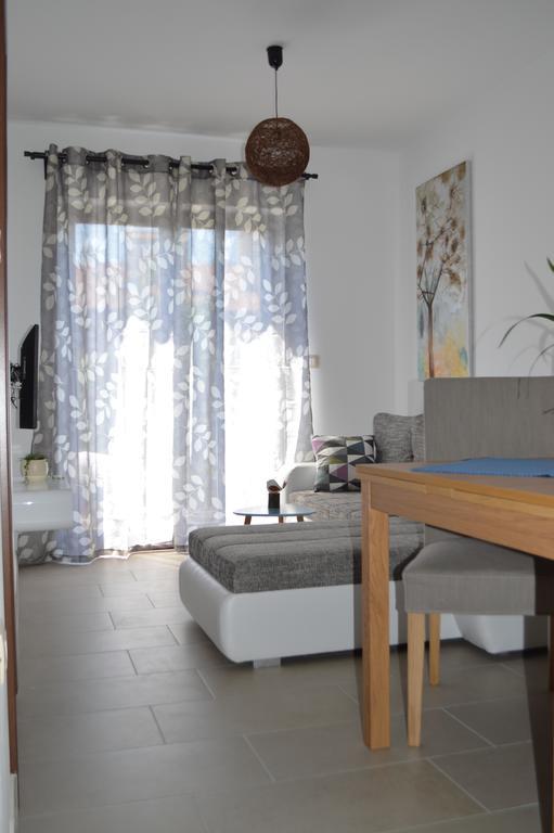 Apartment Bozac โรวีน ภายนอก รูปภาพ