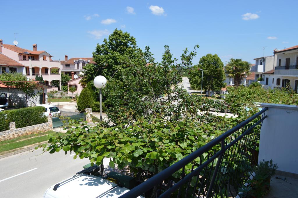 Apartment Bozac โรวีน ภายนอก รูปภาพ